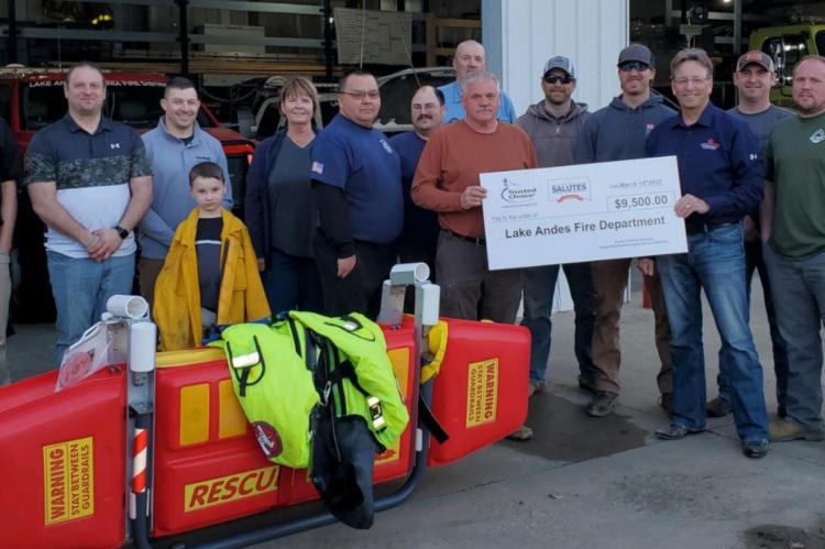 LAKE ANDES VOLUNTEER FIRE DEPARTMENT RECEIVES GRANT FROM SOUTH DAKOTA SALUTES