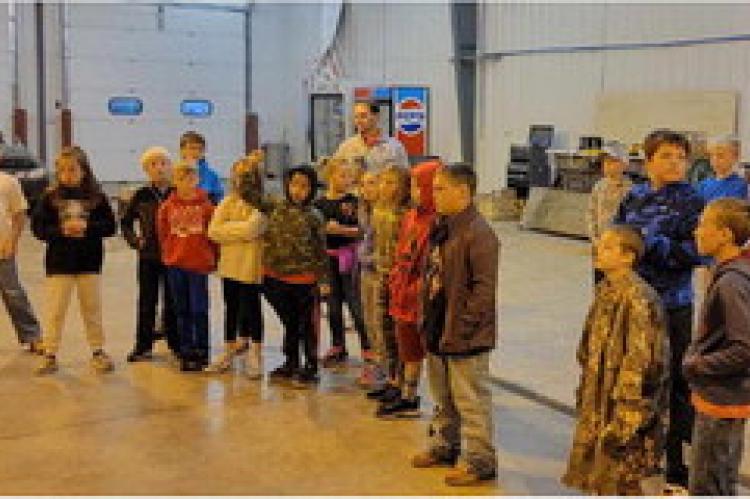AVON ELEMENTARY STUDENTS VISIT AVON FIRE DEPARTMENT