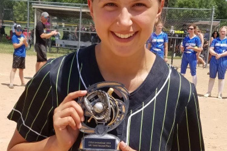 JANIS AND THE MT. VERNON VENOM TAKE 2ND PLACE