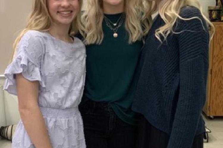 LADY PIRATES RECEIVE GIRLS BASKETBALL AWARDS