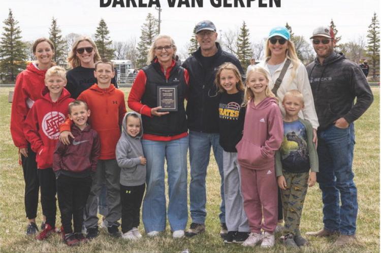 Pictured are, front row: Royce Kriz, Rollins Kriz, Brynn Baade, and Burke Baade; middle row: Rex Baade, Daxton Fathke, Darla Van Gerpen, Doug Van Gerpen, Addisyn Fathke, Leslie Baade, and Branden Baade; and back row: Lindsey Fathke and Lanae Kriz.Photo by