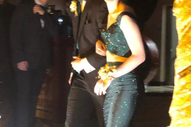 STUDENTS “UNMASK THE NIGHT” AT AVON PROM