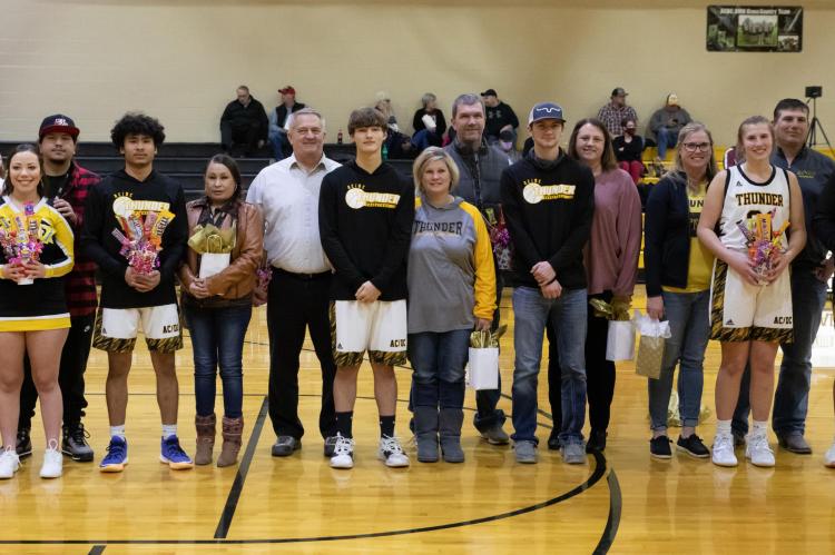 ANDES CENTRAL/DAKOTA CHRISTIAN HONOR SENIORS & PARENTS