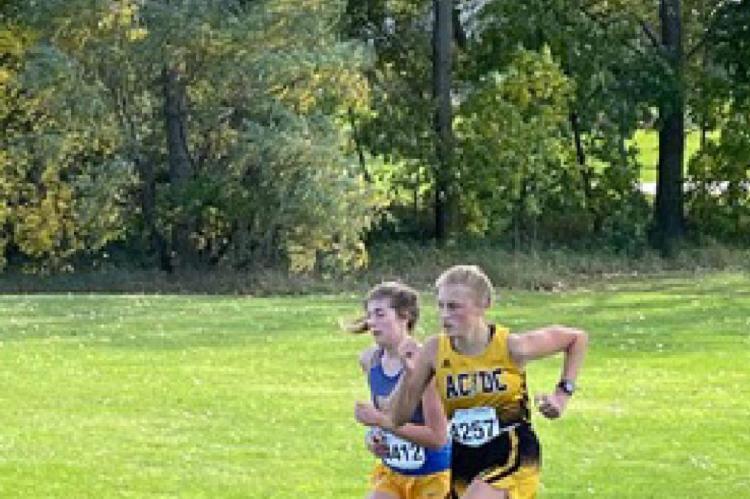 TWO ANDES CENTRAL/DAKOTA CHRISTIAN CROSS COUNTRY RUNNERS QUALIFIED FOR THE STATE MEET