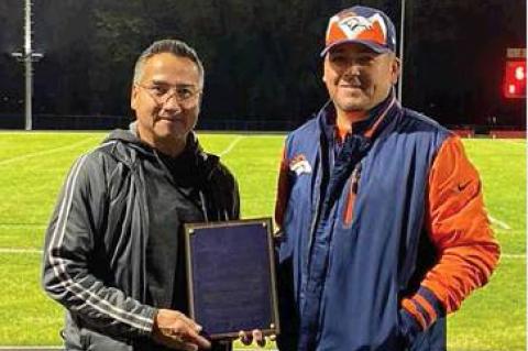 STANDING CLOUD HONORED AT B&G CLUB SUPER BOWL