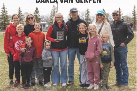 Pictured are, front row: Royce Kriz, Rollins Kriz, Brynn Baade, and Burke Baade; middle row: Rex Baade, Daxton Fathke, Darla Van Gerpen, Doug Van Gerpen, Addisyn Fathke, Leslie Baade, and Branden Baade; and back row: Lindsey Fathke and Lanae Kriz.Photo by