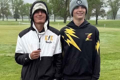 THOMPSON AND NIEWENHUIS ADVANCE TO STATE GOLF