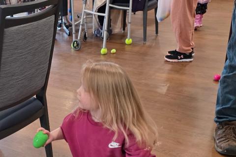 YOUNG EGG HUNTERS DELIGHT RESIDENTS AT LAKE ANDES SENIOR LIVING