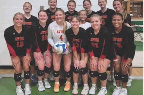 AVON SWEEPS IRENE/WAKONDA IN STRAIGHT SETS