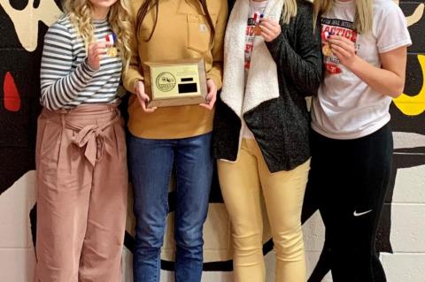ORAL INTERP TEAM EARNS TEAM EXCELLENCE AWARD