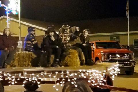 LAKE ANDES PARADE OF LIGHTS