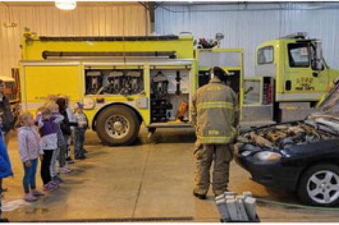 AVON ELEMENTARY STUDENTS VISIT AVON FIRE DEPARTMENT