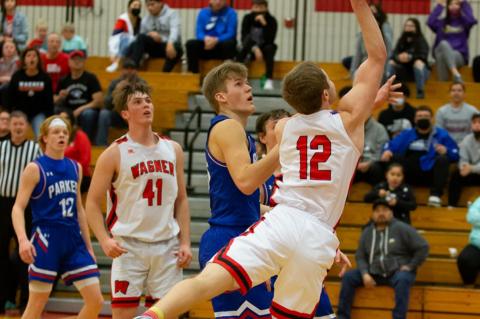 	WAGNER ADVANCES TO SODAK 16