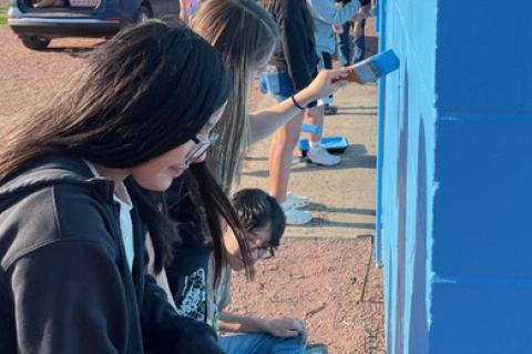 BOYS &amp; GIRLS CLUB TEENS PAINT CONCESSION HOUSE