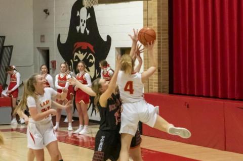 LADY PIRATES DEFEAT SCOTLAND HIGHLANDERS