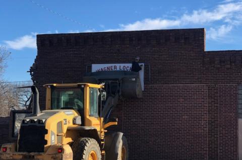 Article Image Alt Text