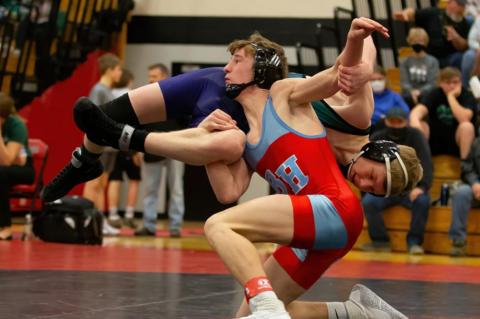 BIEREMA AND TJEERDSMA WRESTLE AT REGION TOURNEY: BIEREMA ADVANCES TO STATE