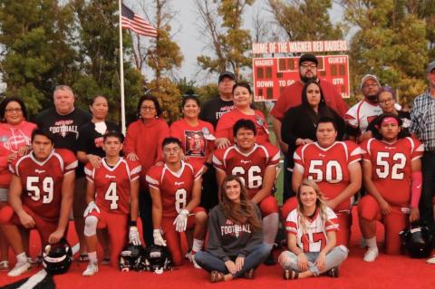 WAGNER SENIORS HONOR THEIR PARENTS