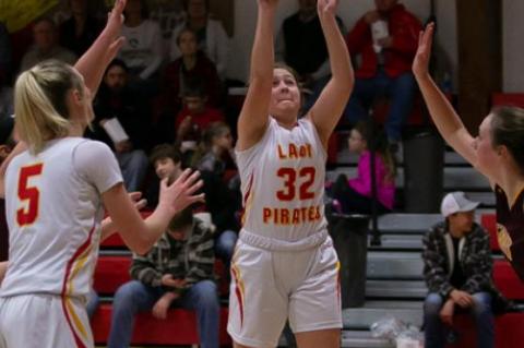 LADY PIRATES DEFEAT WOLVES
