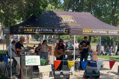 Article Image Alt Text