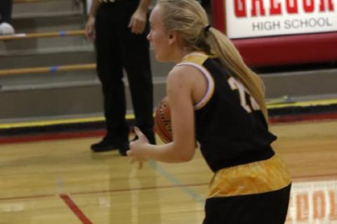 AC-DC THUNDER GIRLS TAKE WIN AGAINST GREGORY