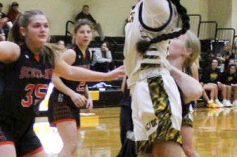 AC/DC LADY THUNDER DEFEATS SCOTLAND