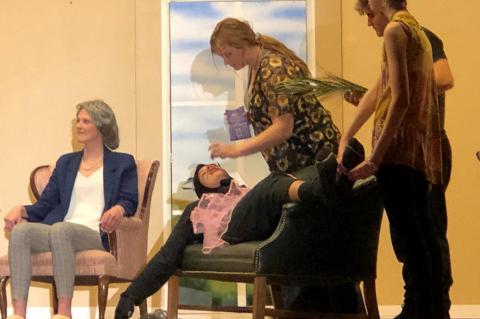 AVON SCHOOL PRESENT DINNER THEATER