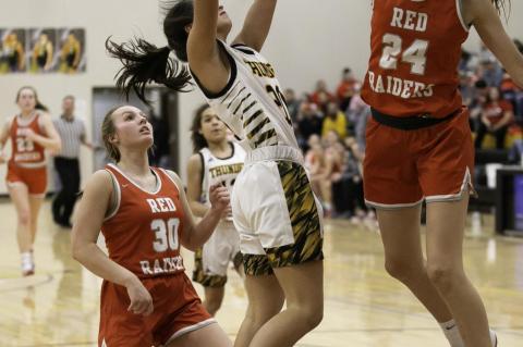 RAIDERS FALL TO HANSON