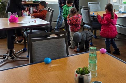 YOUNG EGG HUNTERS DELIGHT RESIDENTS AT LAKE ANDES SENIOR LIVING