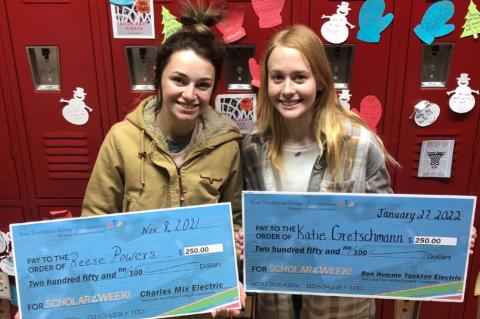 POWERS AND GRETSCHMANN RECEIVE SCHOLARSHIPS
