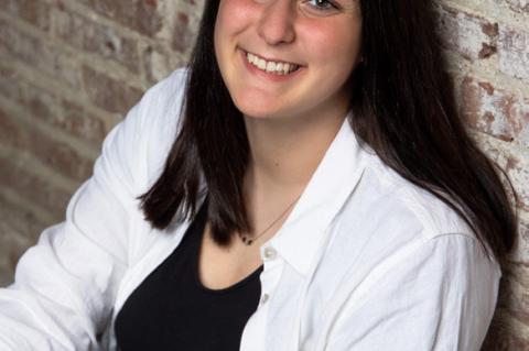 Article Image Alt Text