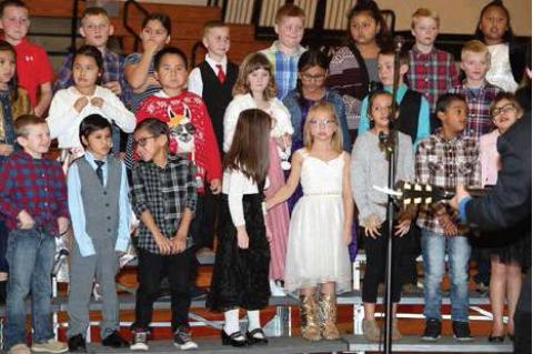 ELEMENTARY WINTER CONCERT HELD