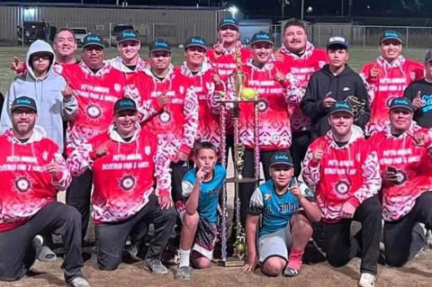 EAST RIVER SMOKE MENS FASTPITCH TEAM