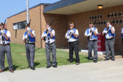 Article Image Alt Text