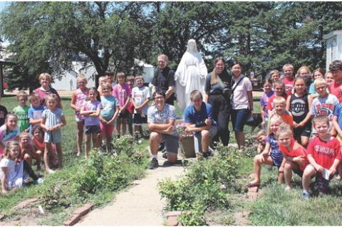 Article Image Alt Text