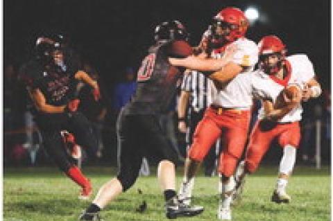 PIRATES TAKE ON JAGUARS AND SUFFER THE LOSS 28-34