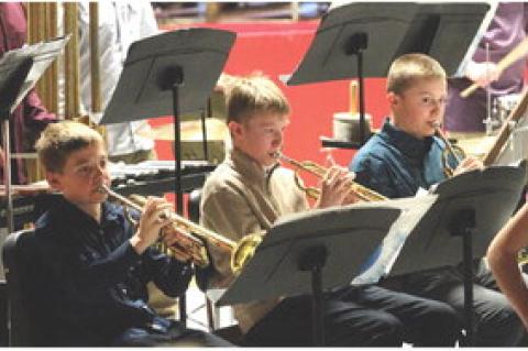 Avon 6-12 choir and band students presented their Spring Concert Monday evening, March 16, in the Avon Gym. Choirs were under the direction of Mrs. Autumn Schultz and Mr. Joseph Sexe is the band director. Mr. Matthew Grant assisted as the sound technician