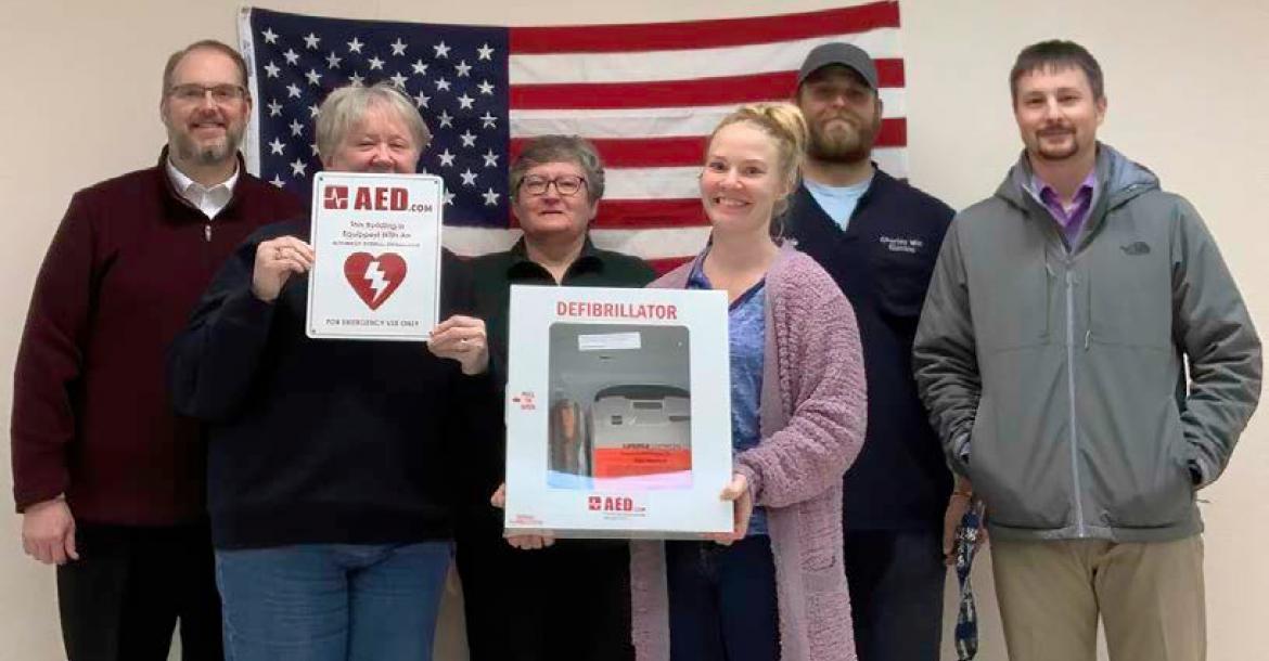 LAKE ANDES COMMUNITY BUILDING BOARD RECEIVES AED